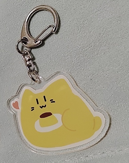 プリンとねこアクキー