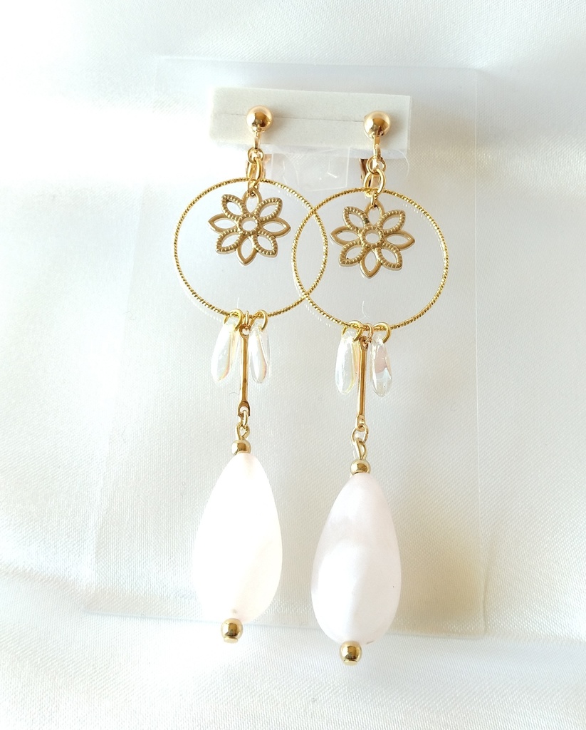 薄桃雫の花フープ