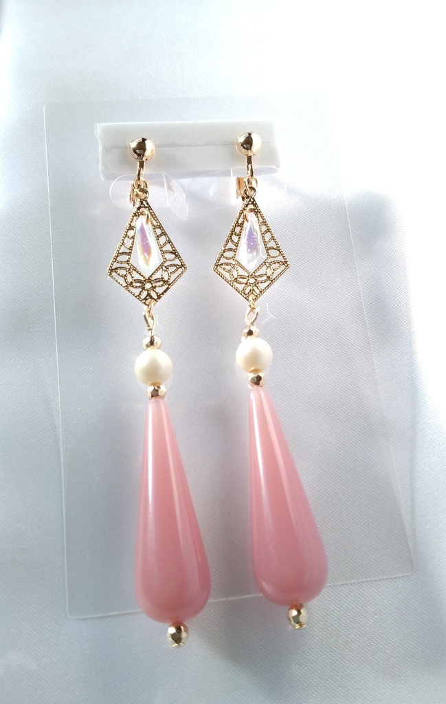 桃雫のキラキライヤリング