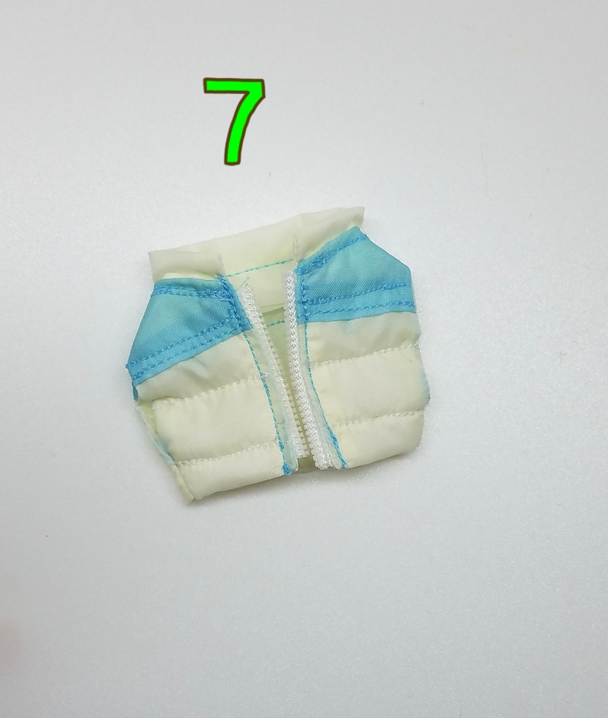 ぬい服 ダウンベスト 10cm 12cmサイズ