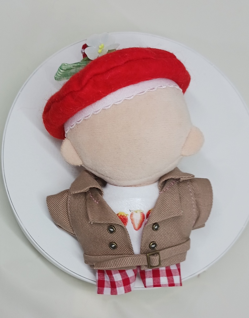 ぬい服 苺コーデセット 苺ベレー帽子 トレンチコート チェックパンツ 10cm 12cmサイズ