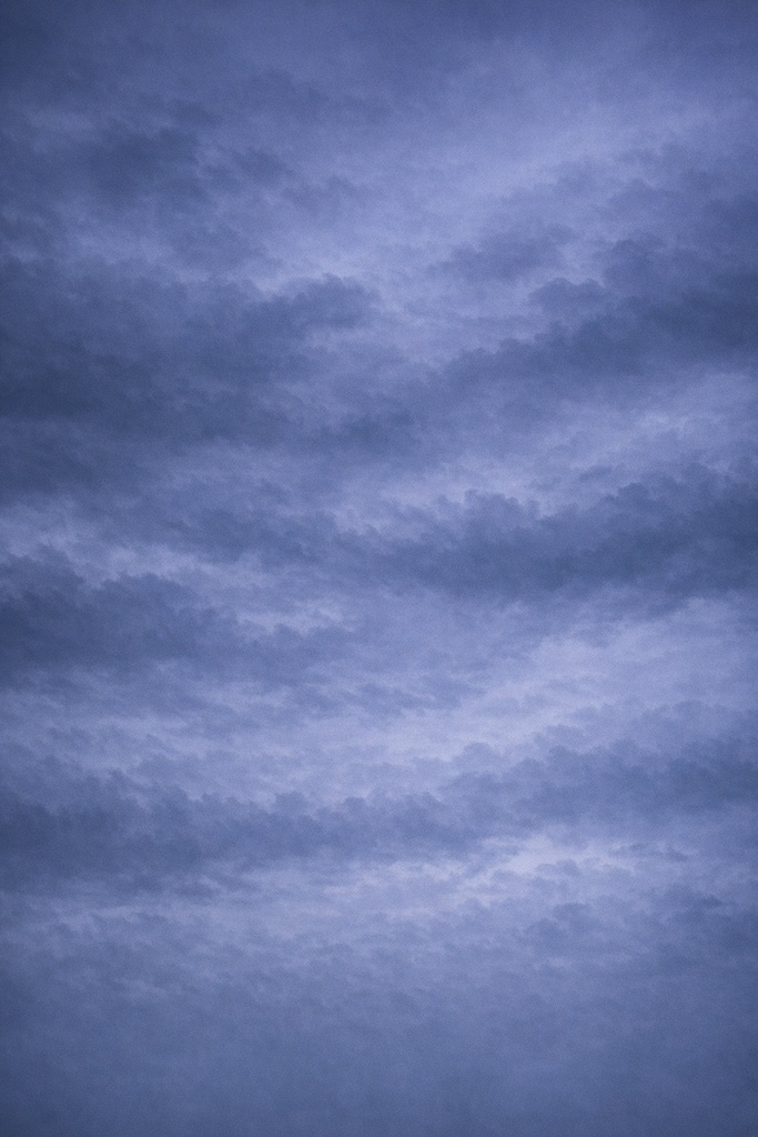 静かな季節の空・梅雨編（背景素材8枚）