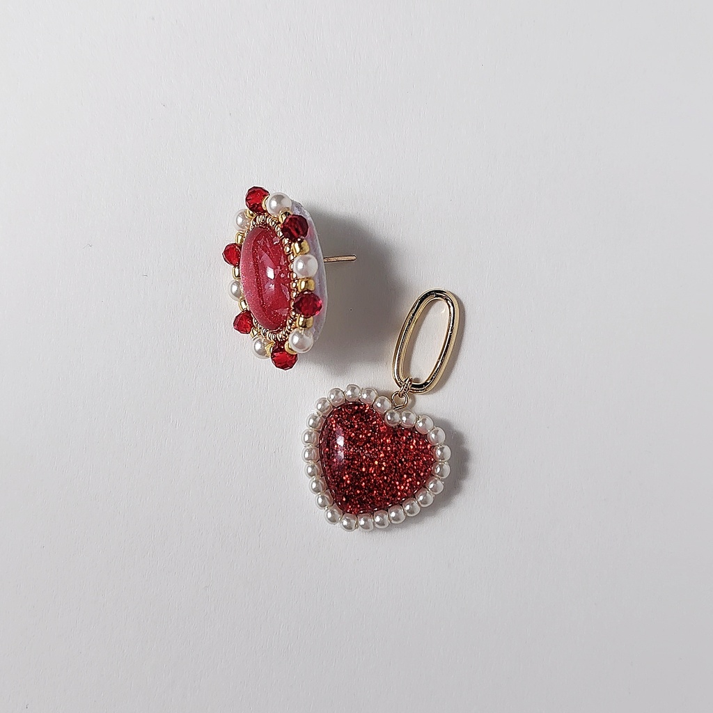 2way ハートチャーム付き赤カボションピアス/イヤリング