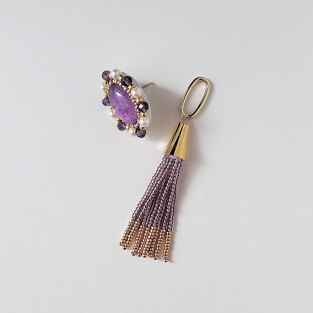 2way ビーズタッセルチャーム付き紫カボションピアス/イヤリング