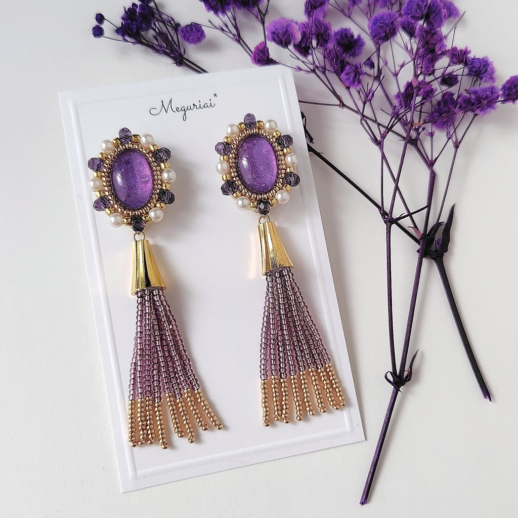2way ビーズタッセルチャーム付き紫カボションピアス/イヤリング