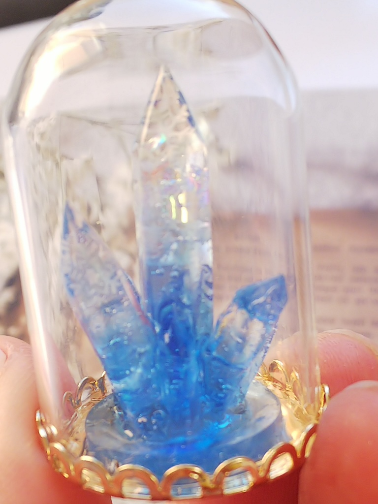 魔法の雑貨屋、魔法の鉱石、水晶、雪の結晶