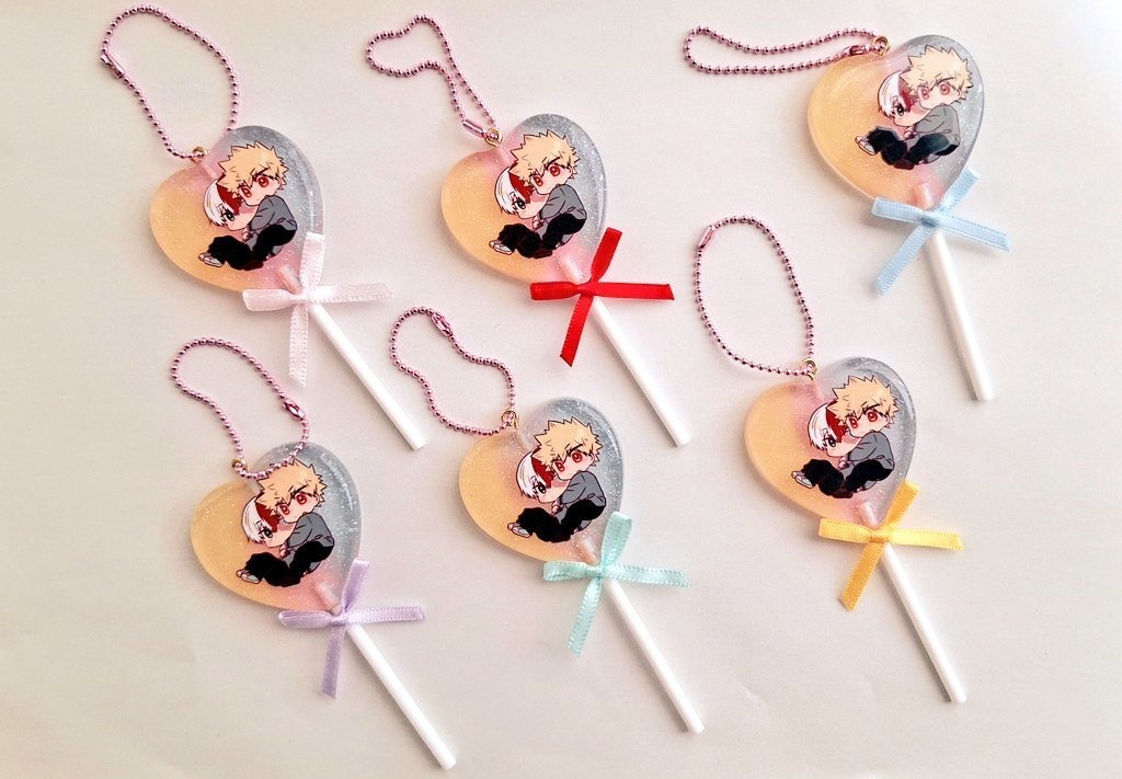 ばくとどペロキャンアクキー