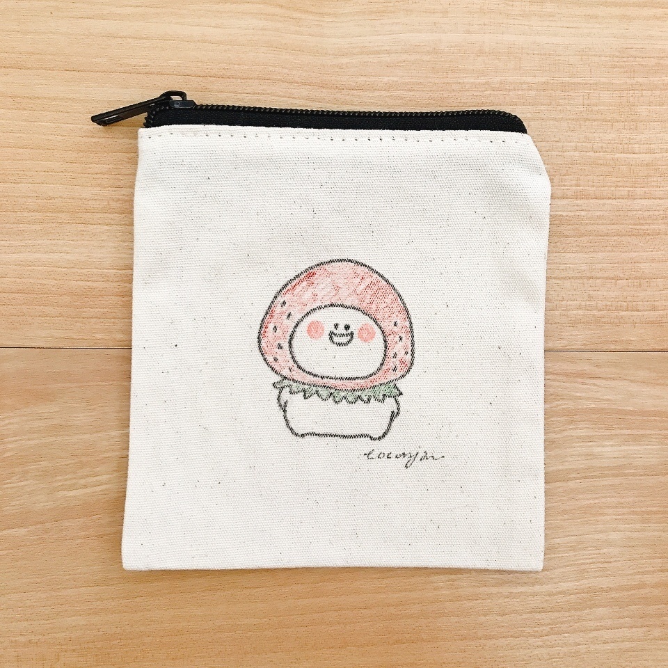 【手描きポーチ】いちごさんなたらもちゃん🍓