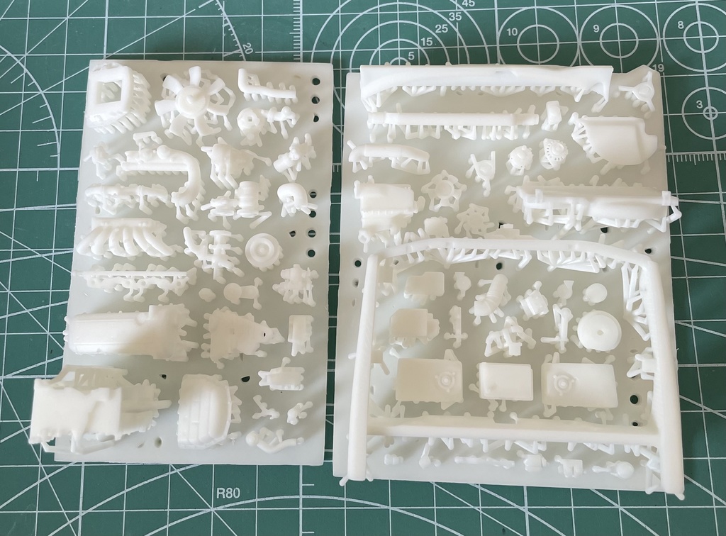 1/24カーモデル向けエンジンキットE