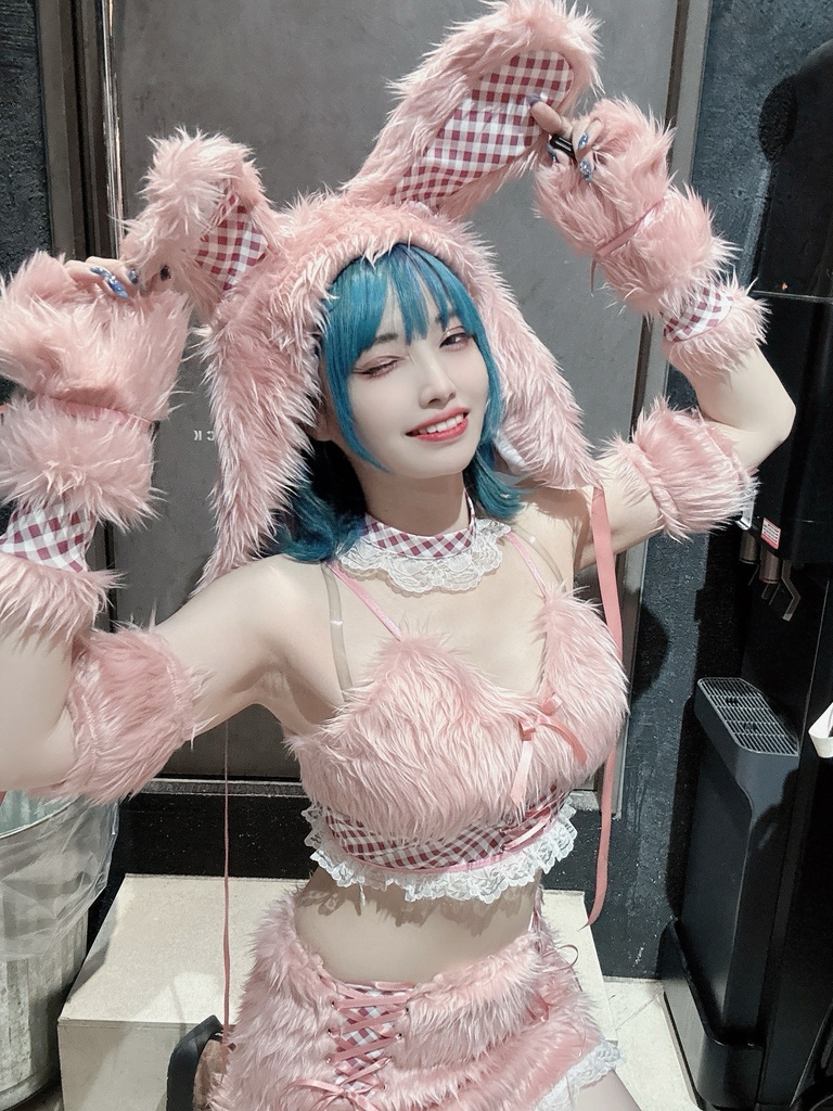 もこもこウサミミチェキ