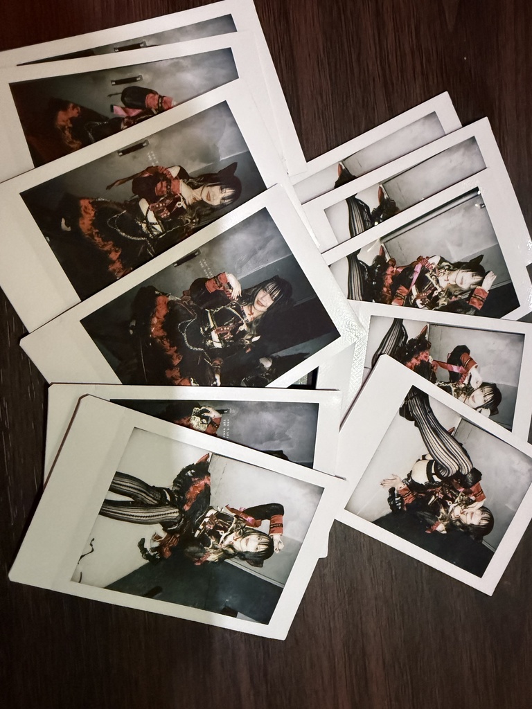 レア！ごんぬの衣装チェキ