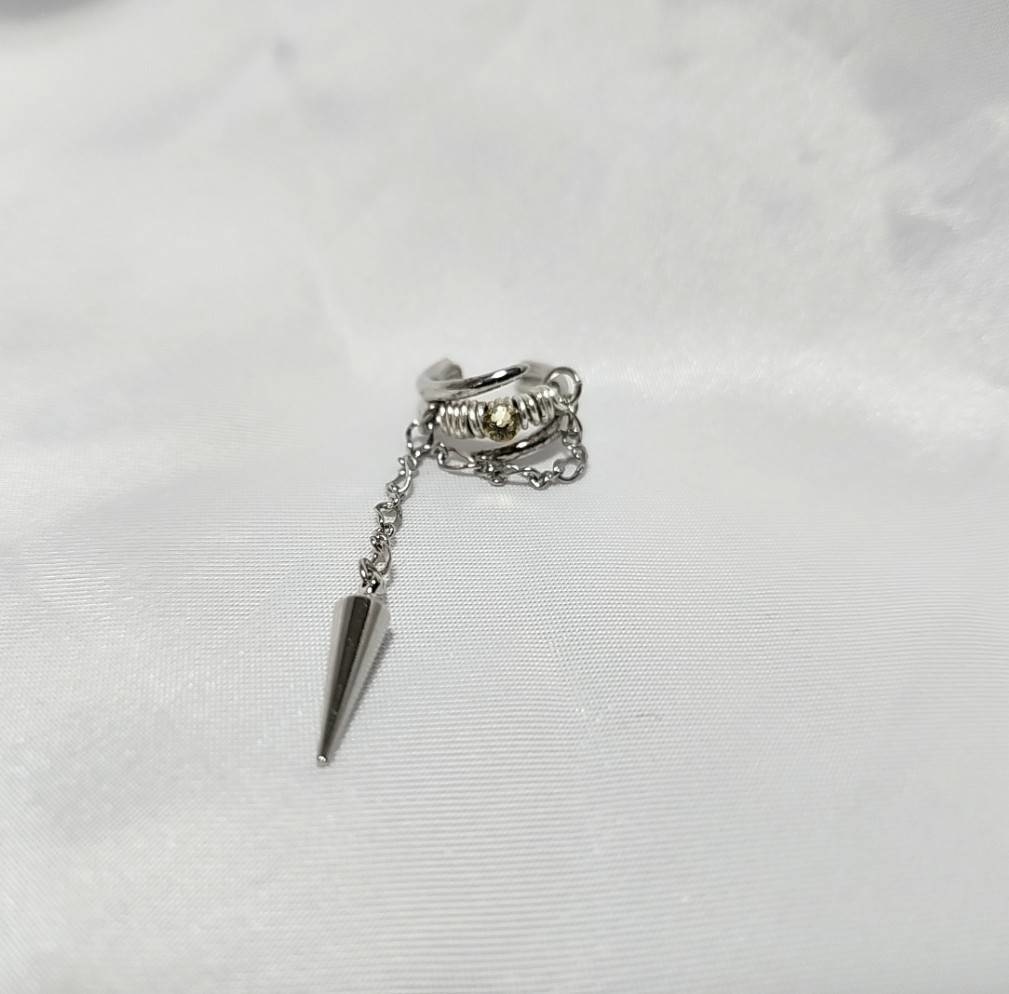 キャストカラーイヤーカフ チームB