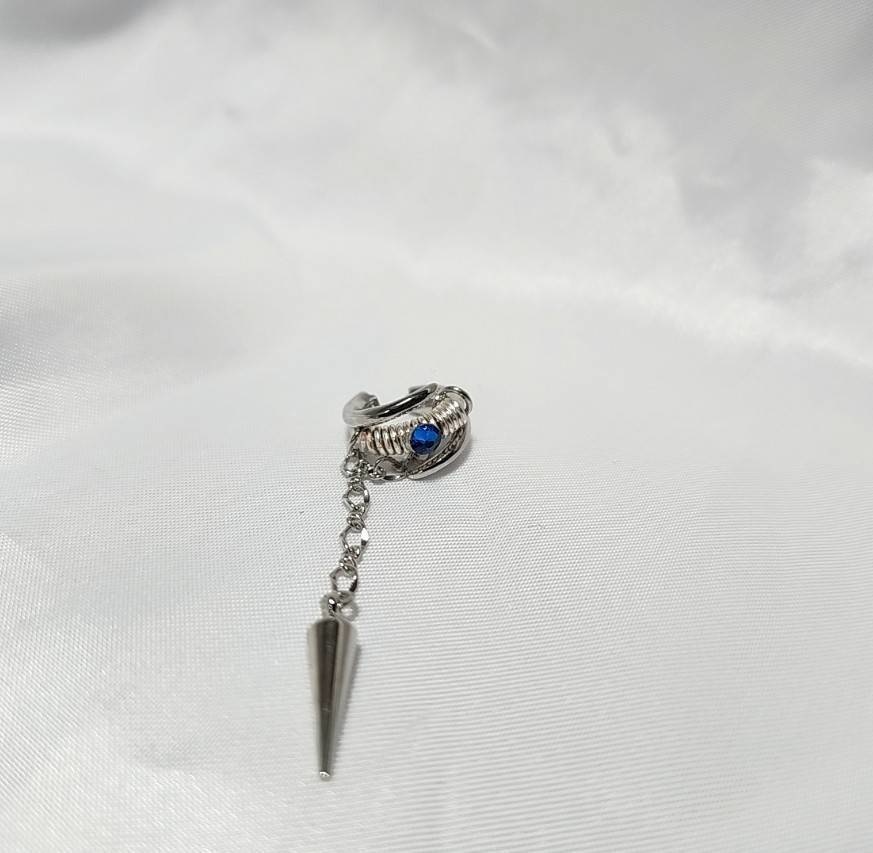 キャストカラーイヤーカフ チームB