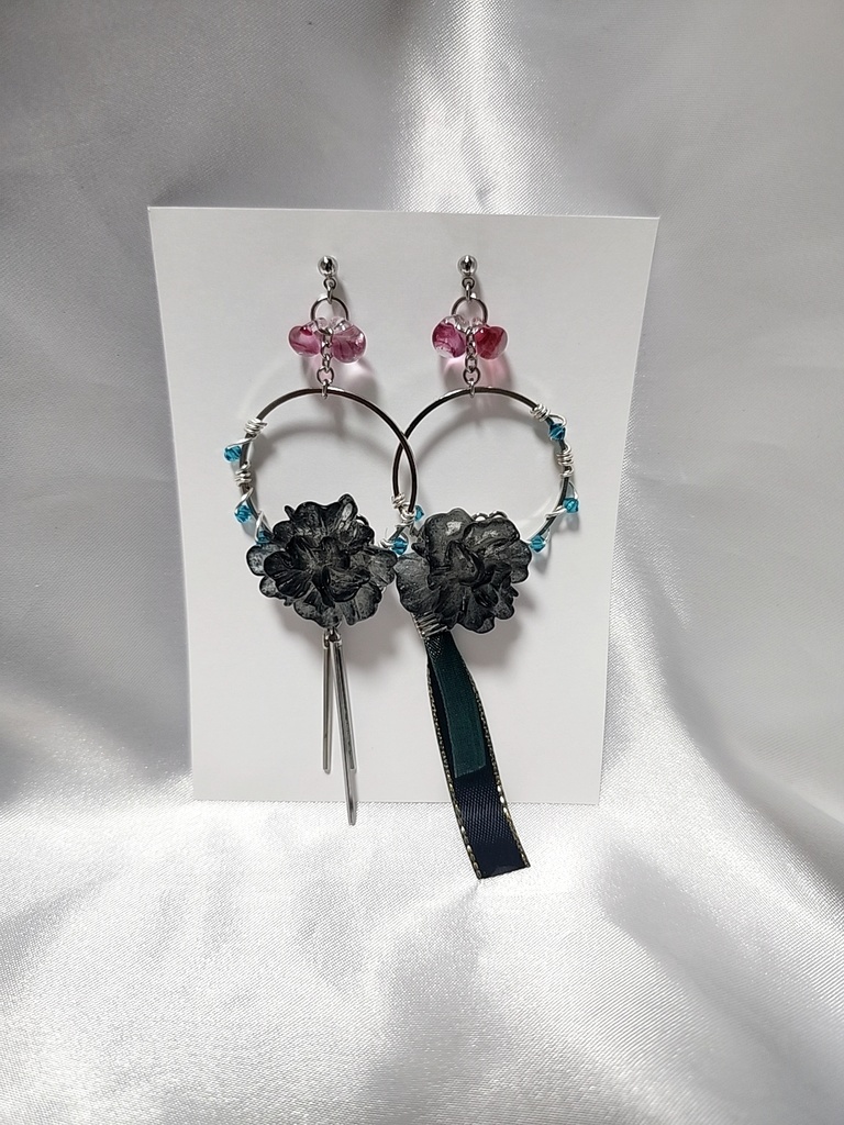 翠花、ひとつ消ゆイメージピアス