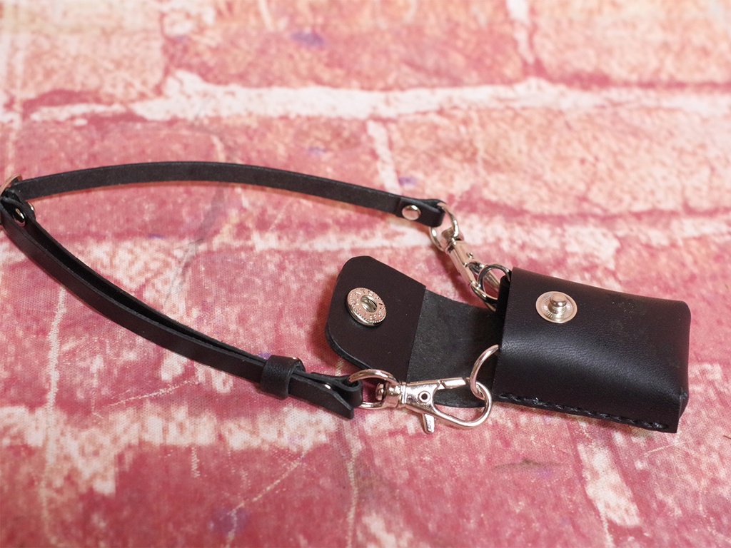 猫柄・革のショルダーポーチ(ブラック) 1/3ドール用品