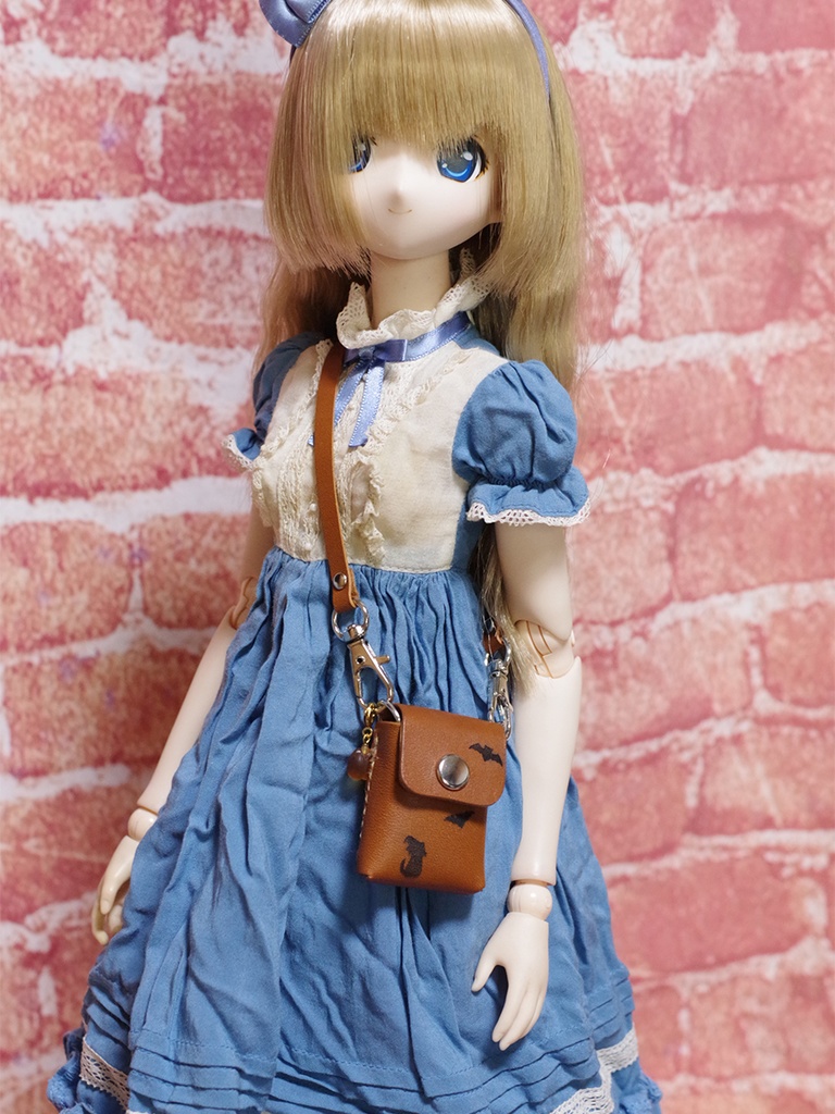 猫柄・革のショルダーポーチ(コウモリ・ブラウン) 1/3ドール用品