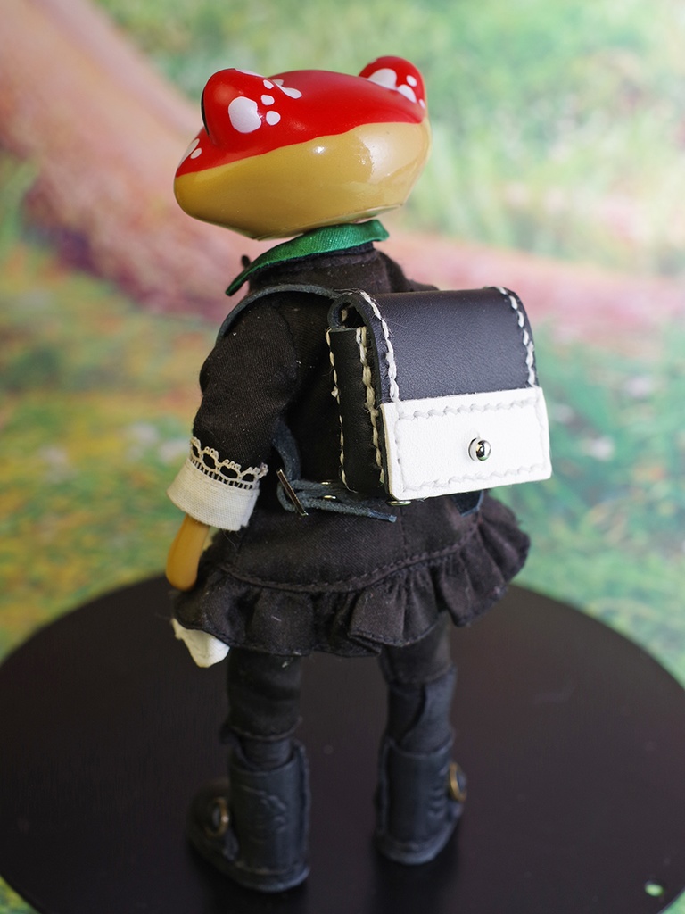 1/12ドール用レザーリュック