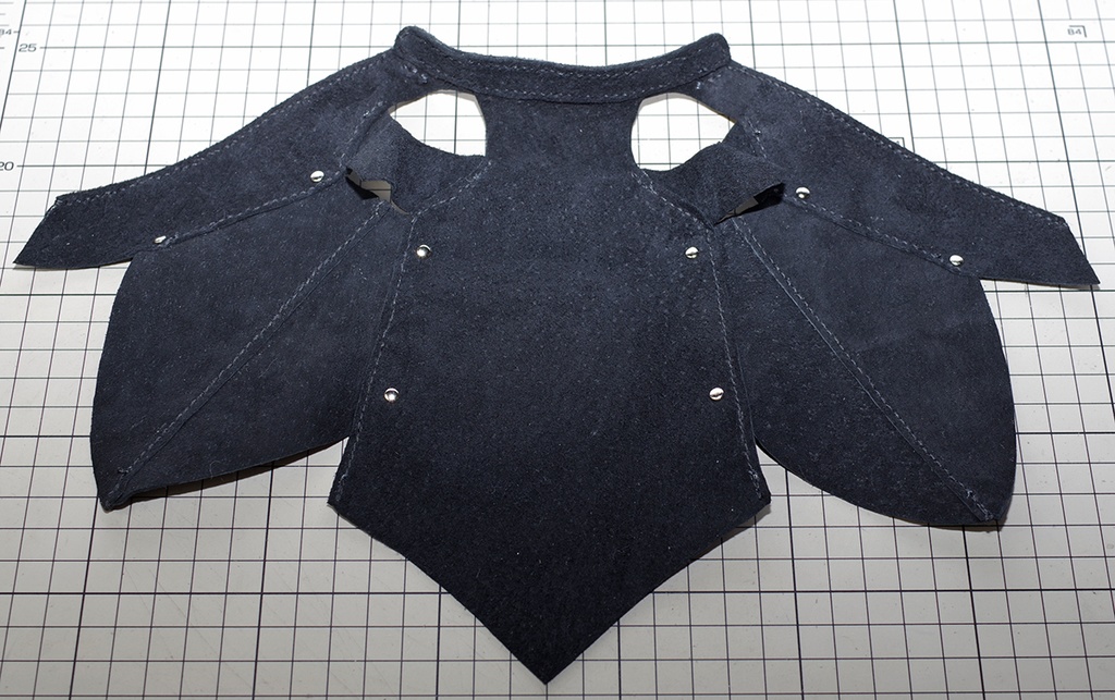 40~50cmドール向け革の肩開きマント(ブラック)