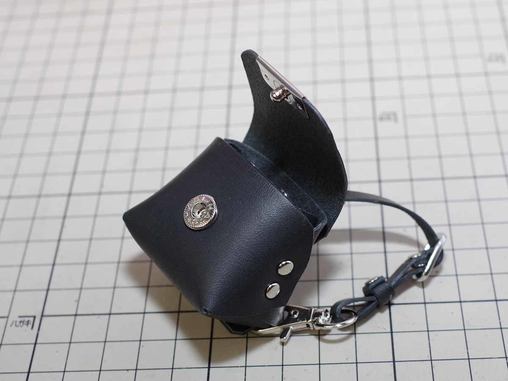 40cmドール向けレザーリュック(ブラック) 1/3ドール用品