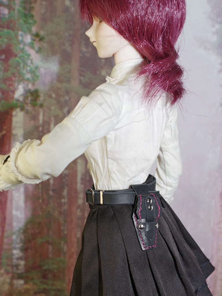 棺型ポーチ(ブラック×レッド)ベルト付き 1/3ドール用品