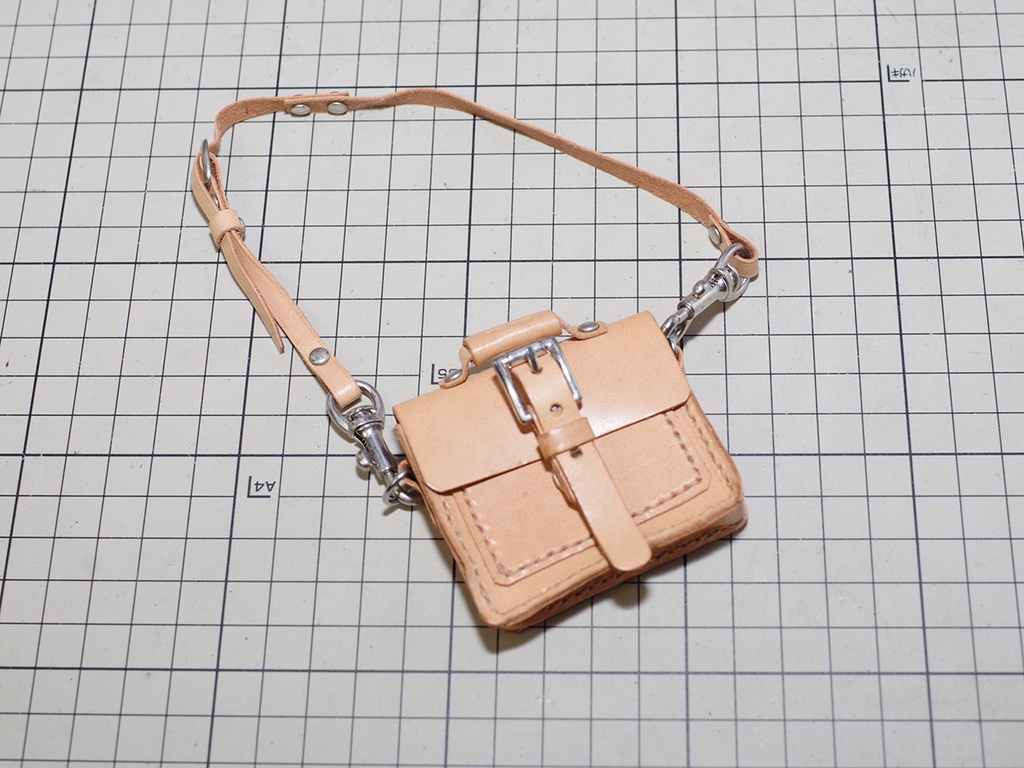【アウトレット品】1/3ドール用革のカバン(ナチュラル)