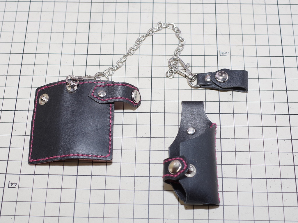 【アウトレット品】レザーロングウォレット+ホルダー(ブラック×レッド) 1/3ドール用品