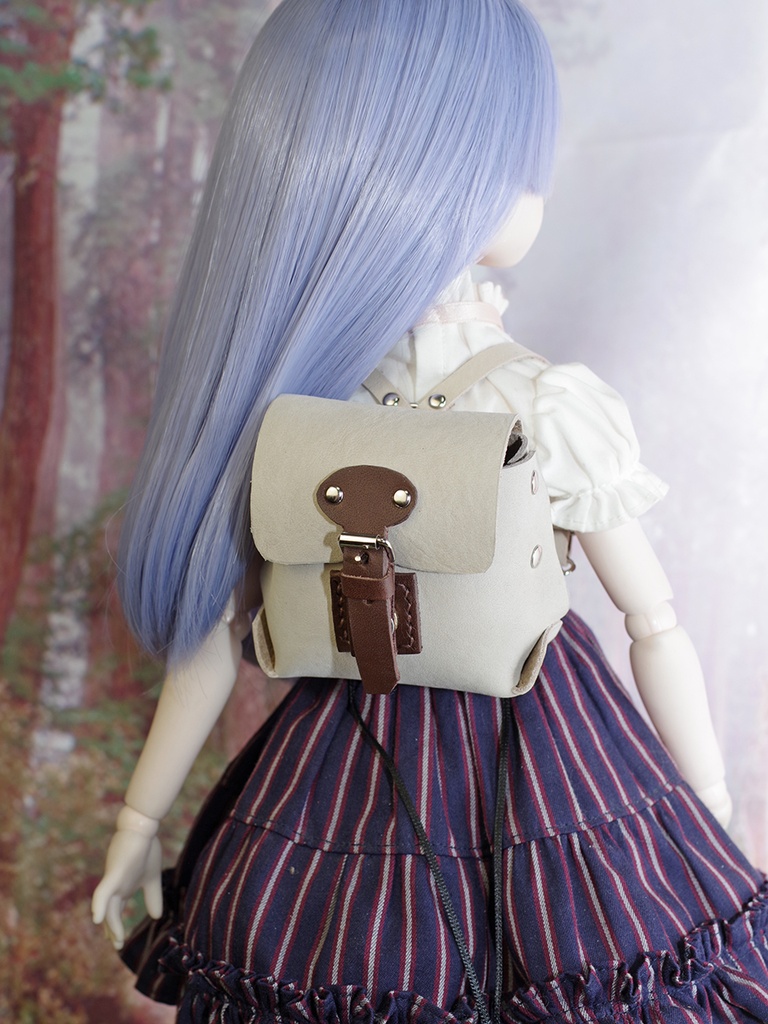 1/3ドール向けレザーリュック・マグネットホック(ベージュ)