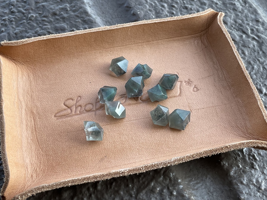 鉱石風ゲームカウンタ【夜光虫の囁き】