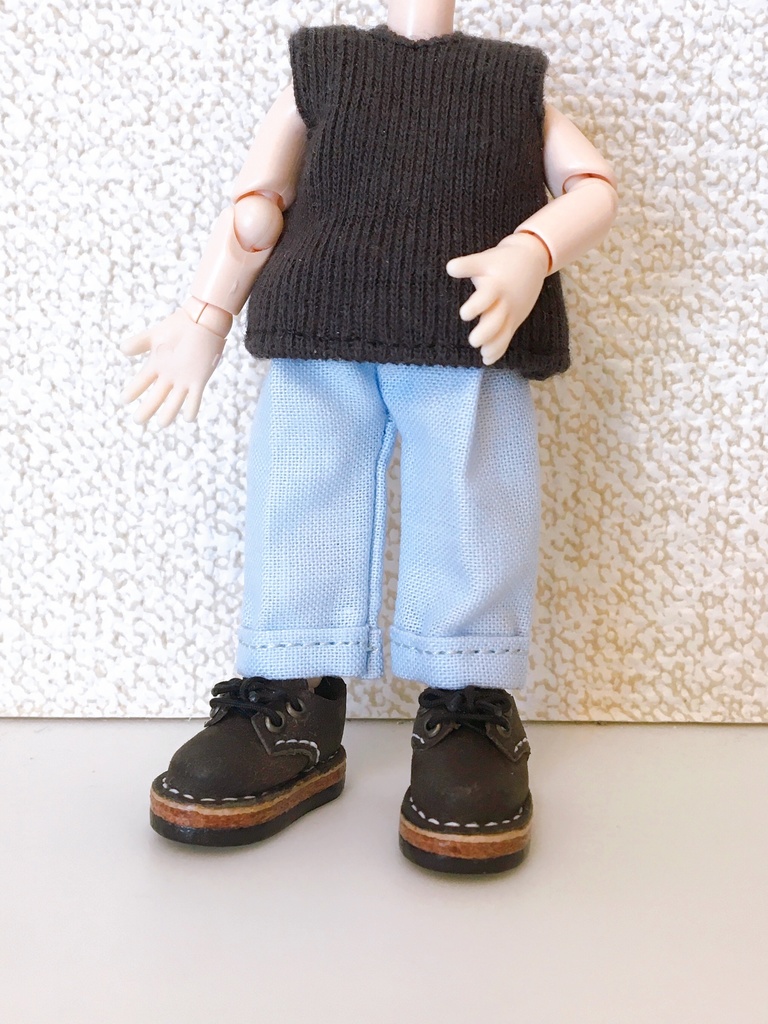 シンプルタックパンツ