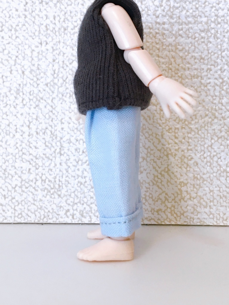 シンプルタックパンツ