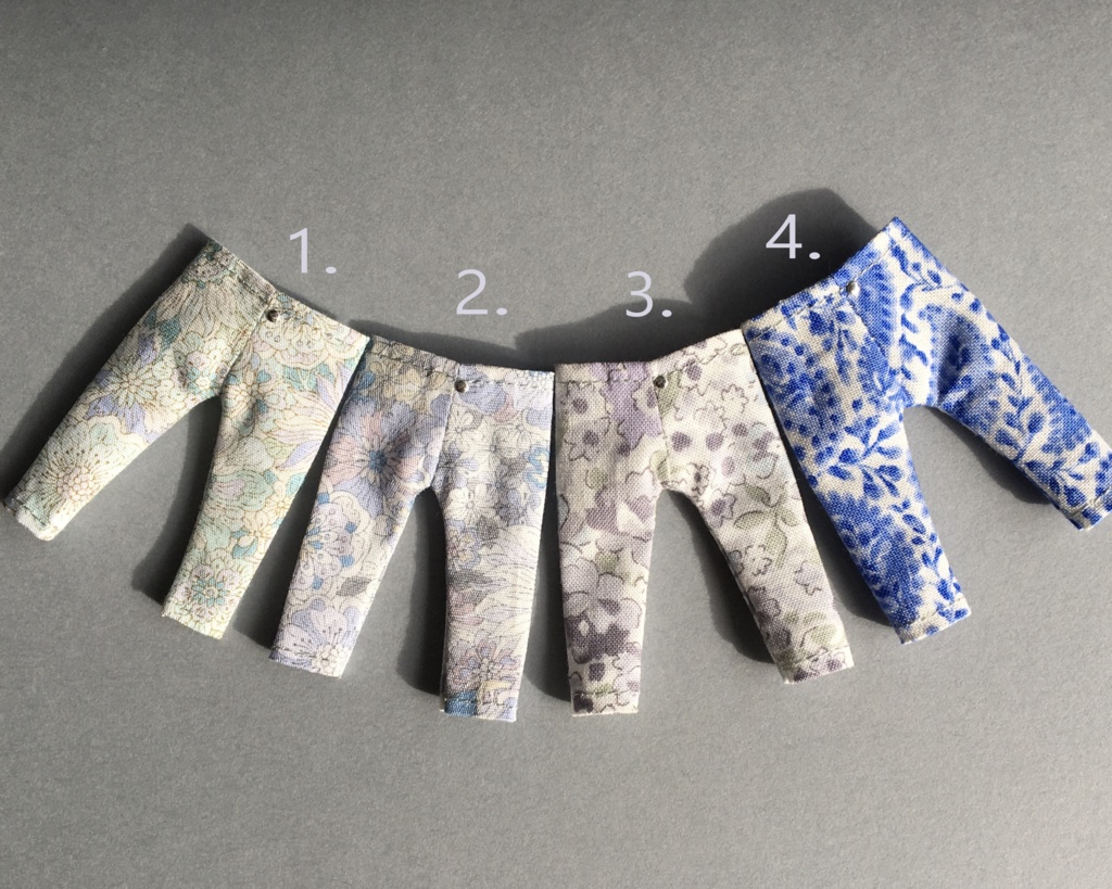 モチーフスキニーパンツ