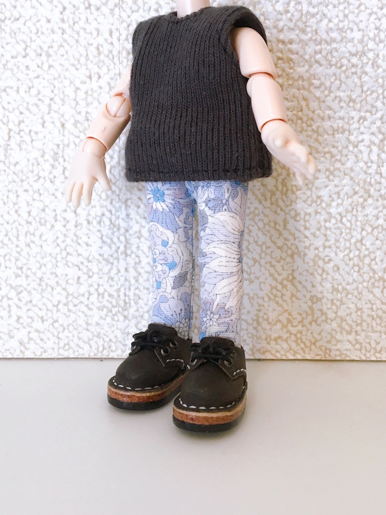 モチーフスキニーパンツ