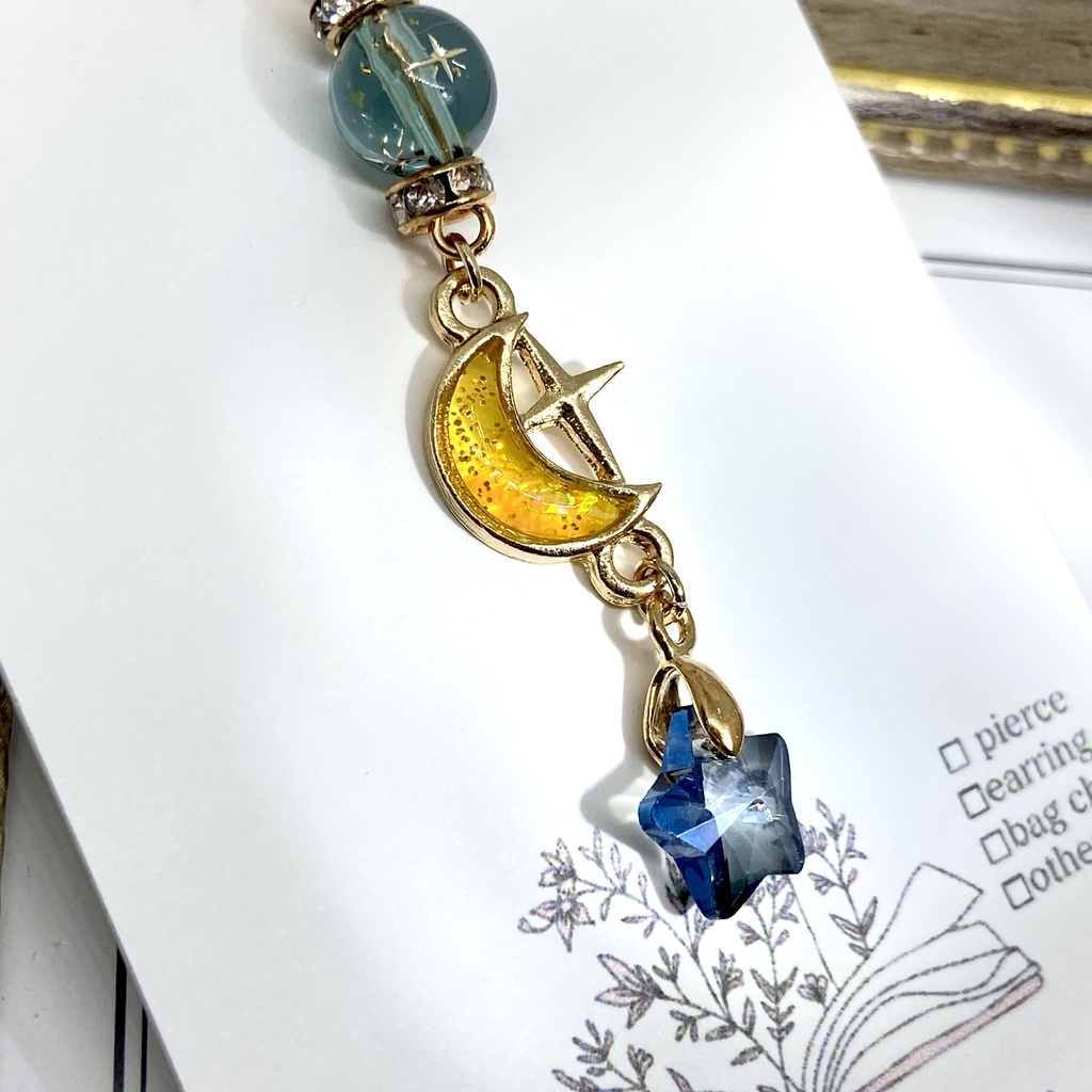 宇宙の落とし物 月と星のマスクチャーム