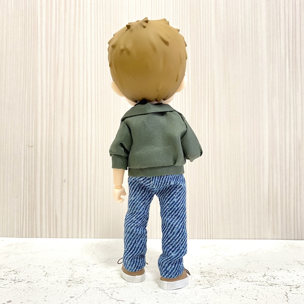 ふつうのストレートデニムパンツ