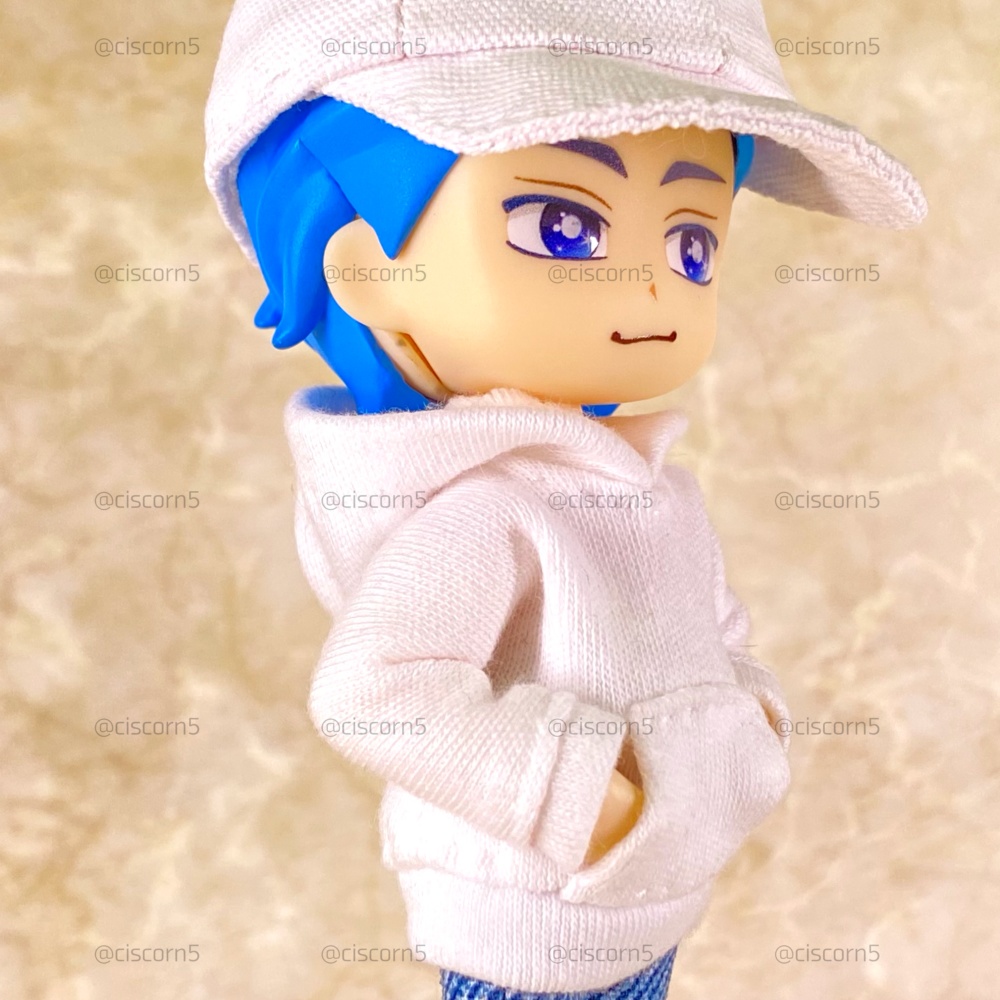 ふつうのプルオーバーパーカー