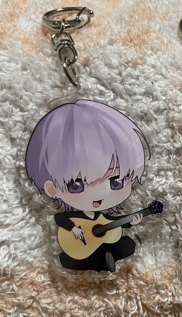 アクキー ぎたぁす 紫ver
