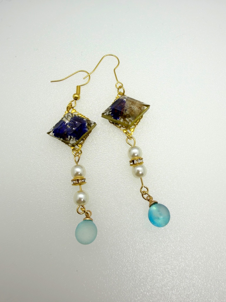 堀川国広イメージピアス