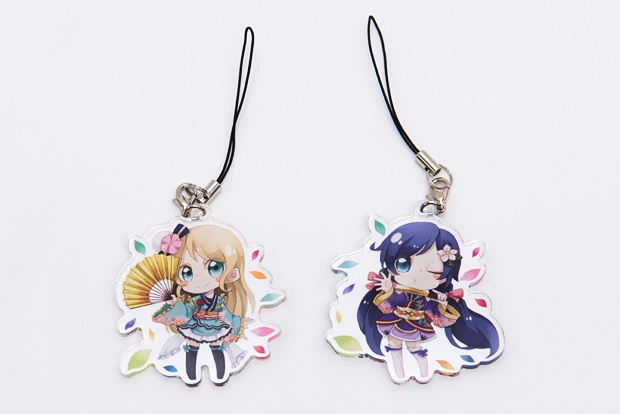 ラブライブ! 2個セット!(劇場版衣装)アクリルストラップ