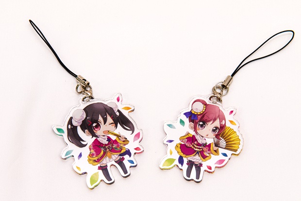 ラブライブ! 2個セット!(劇場版衣装)アクリルストラップ