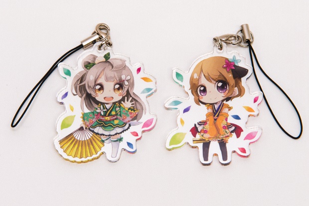 ラブライブ! 2個セット!(劇場版衣装)アクリルストラップ