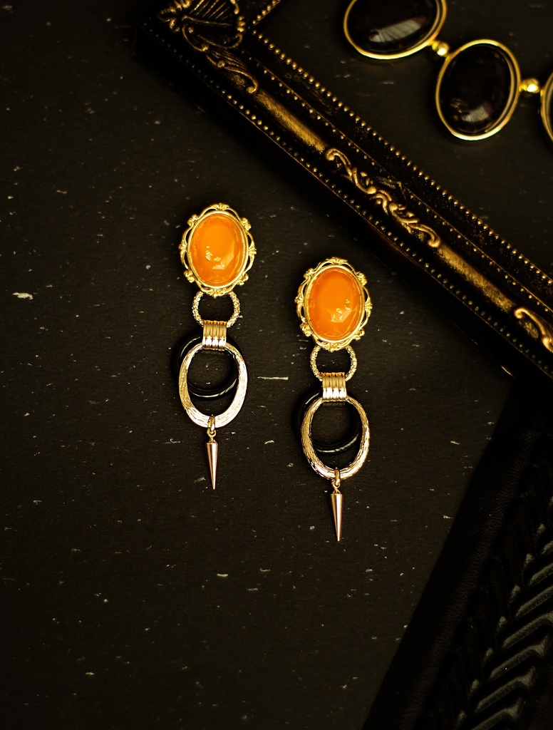 サバナクローイメージピアス