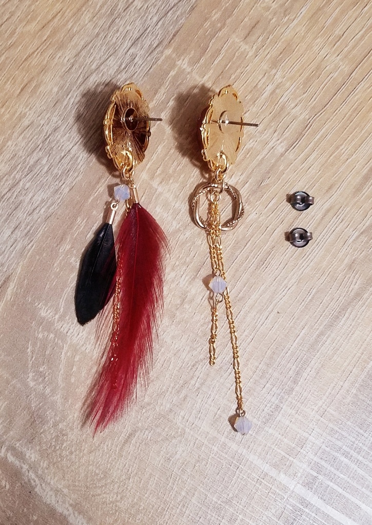 スカラビアイメージピアス