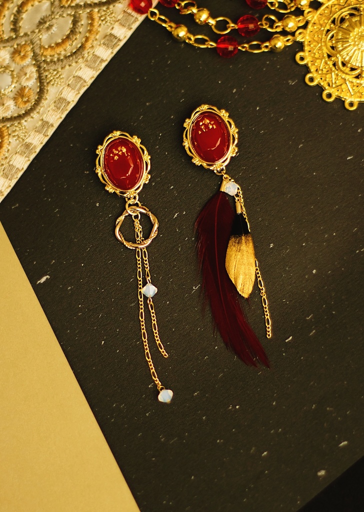 スカラビアイメージピアス