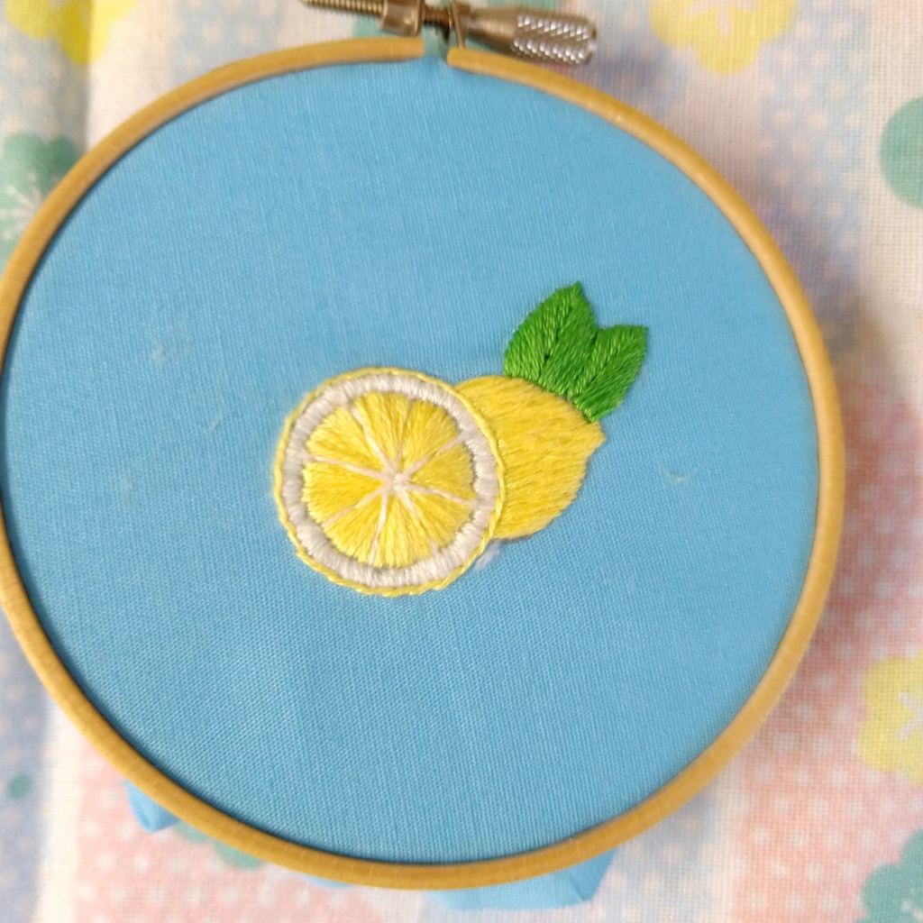 レモンの刺繍図案 無料配布 Rana Booth