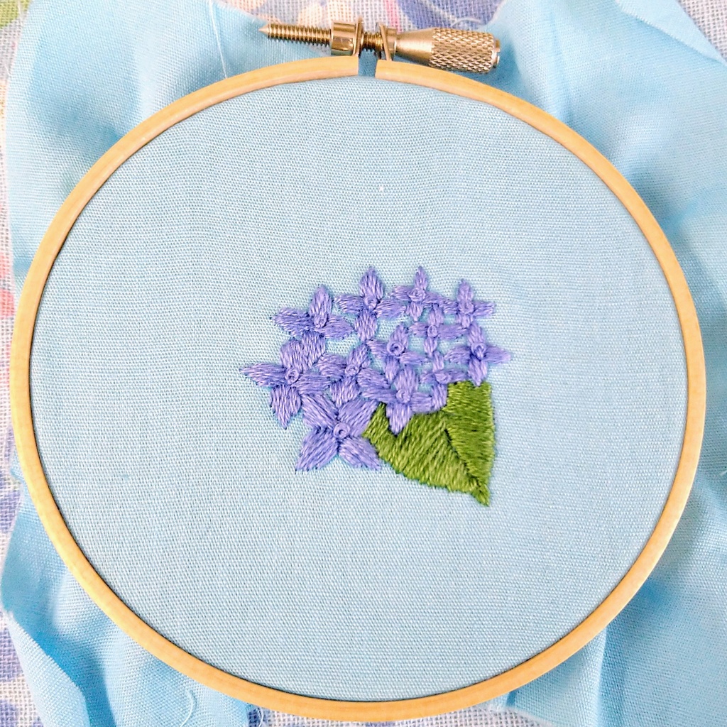 紫陽花の刺繡図案