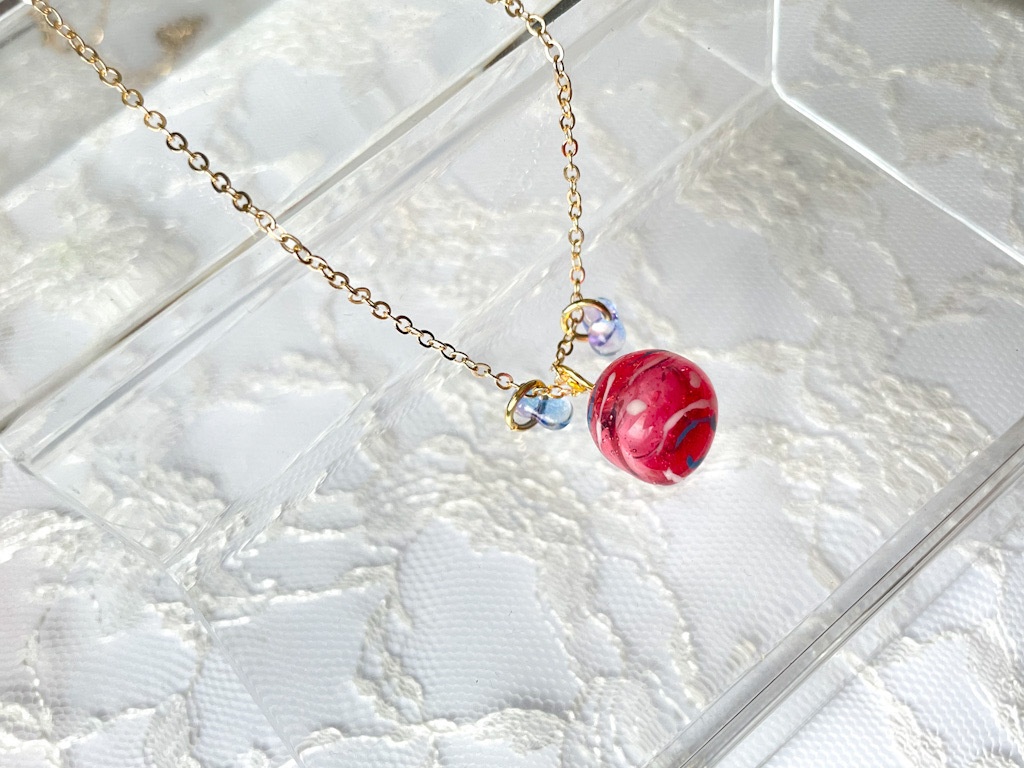 水風船ネックレス(赤)