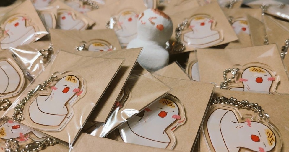 もちアクリルキーホルダー(シール付き)