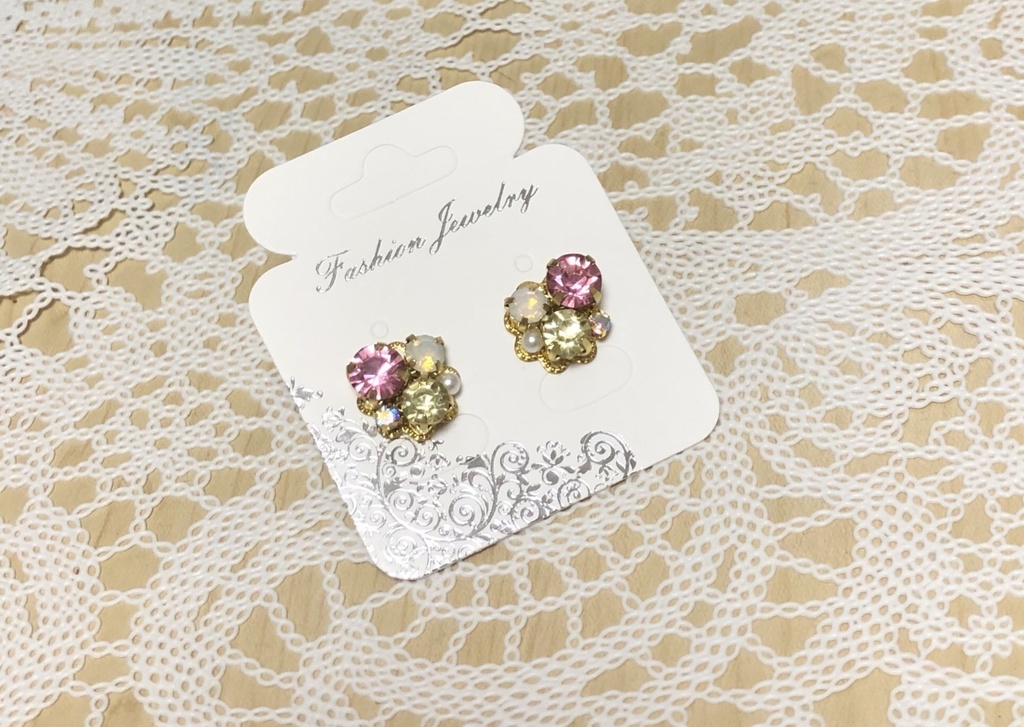 イリヤ イメージピアス