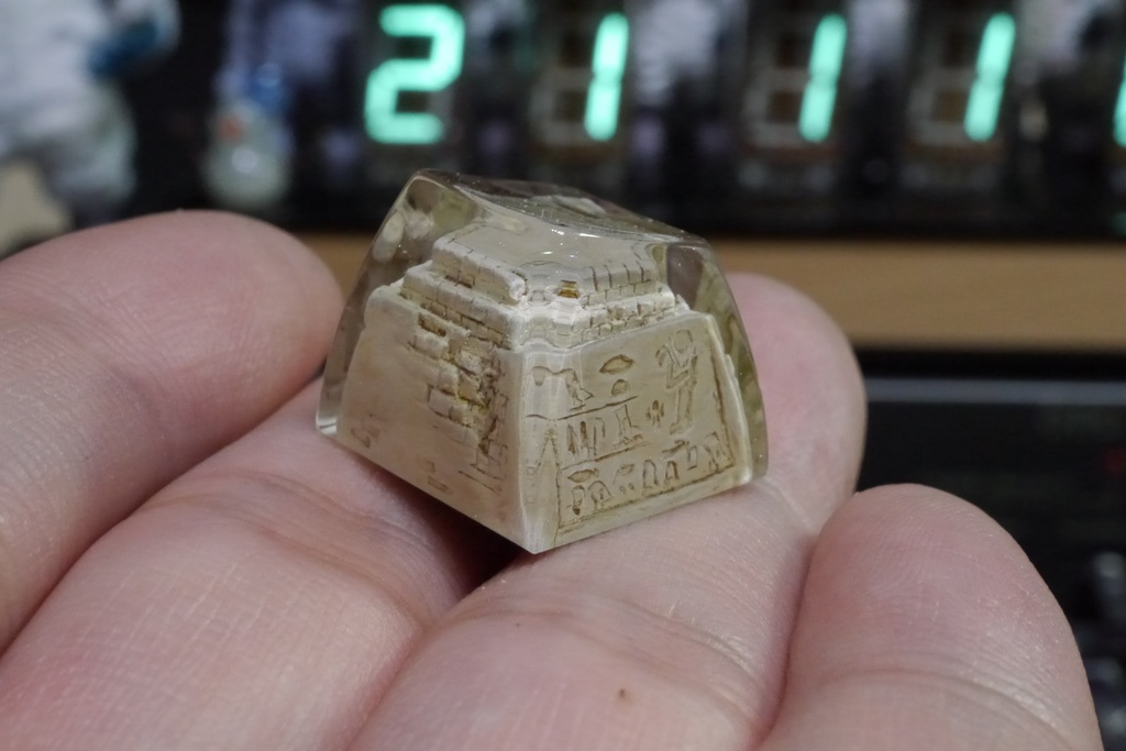 Artisan keycap "Abu Simbel"