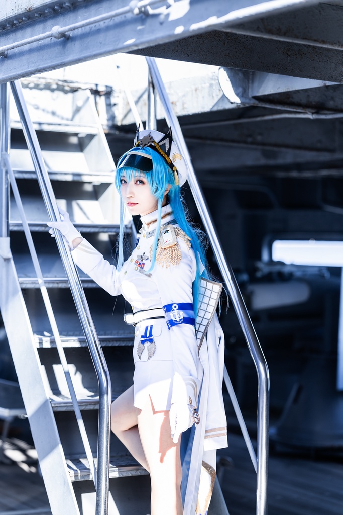 NIKKEヘルムコスプレ写真集「海の記憶」- NIKKE Cosplay photo book